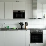 3-Zimmer-Wohnung Mit Balkon Und Parkplatz In Duisburg Nahe Duesseldorf Apartmán *