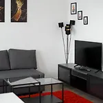 3-Zimmer-Wohnung Mit Balkon Und Parkplatz In Duisburg Nahe Duesseldorf Διαμέρισμα Ντούισμπουργκ