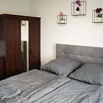 3-Zimmer-Wohnung Mit Balkon Und Parkplatz In Duisburg Nahe Duesseldorf *