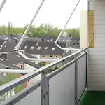 3-Zimmer-Wohnung Mit Balkon Und Parkplatz In Duisburg Nahe Duesseldorf