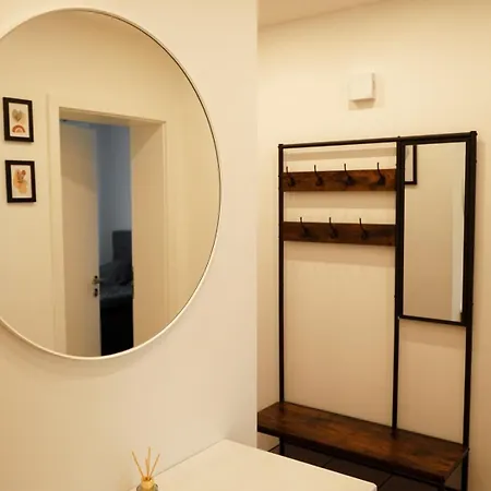 Διαμέρισμα Moeblierte 3-zimmer-wohnung Nahe Duesseldorf In Duisburg-sued Ντούισμπουργκ