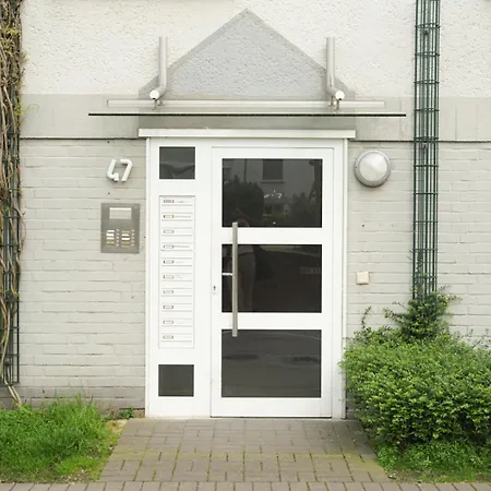 Διαμέρισμα 3-Zimmer-Wohnung Mit Balkon Und Parkplatz In Duisburg Nahe Duesseldorf *
