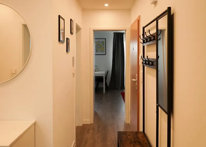 Apartment Moeblierte 3-zimmer-wohnung Nahe Duesseldorf In Duisburg-sued Duisburg