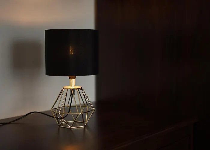 Moeblierte 3-zimmer-wohnung Nahe Duesseldorf In Duisburg-sued Apartment *