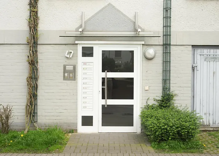 Apartment Moeblierte 3-zimmer-wohnung Nahe Duesseldorf In Duisburg-sued *